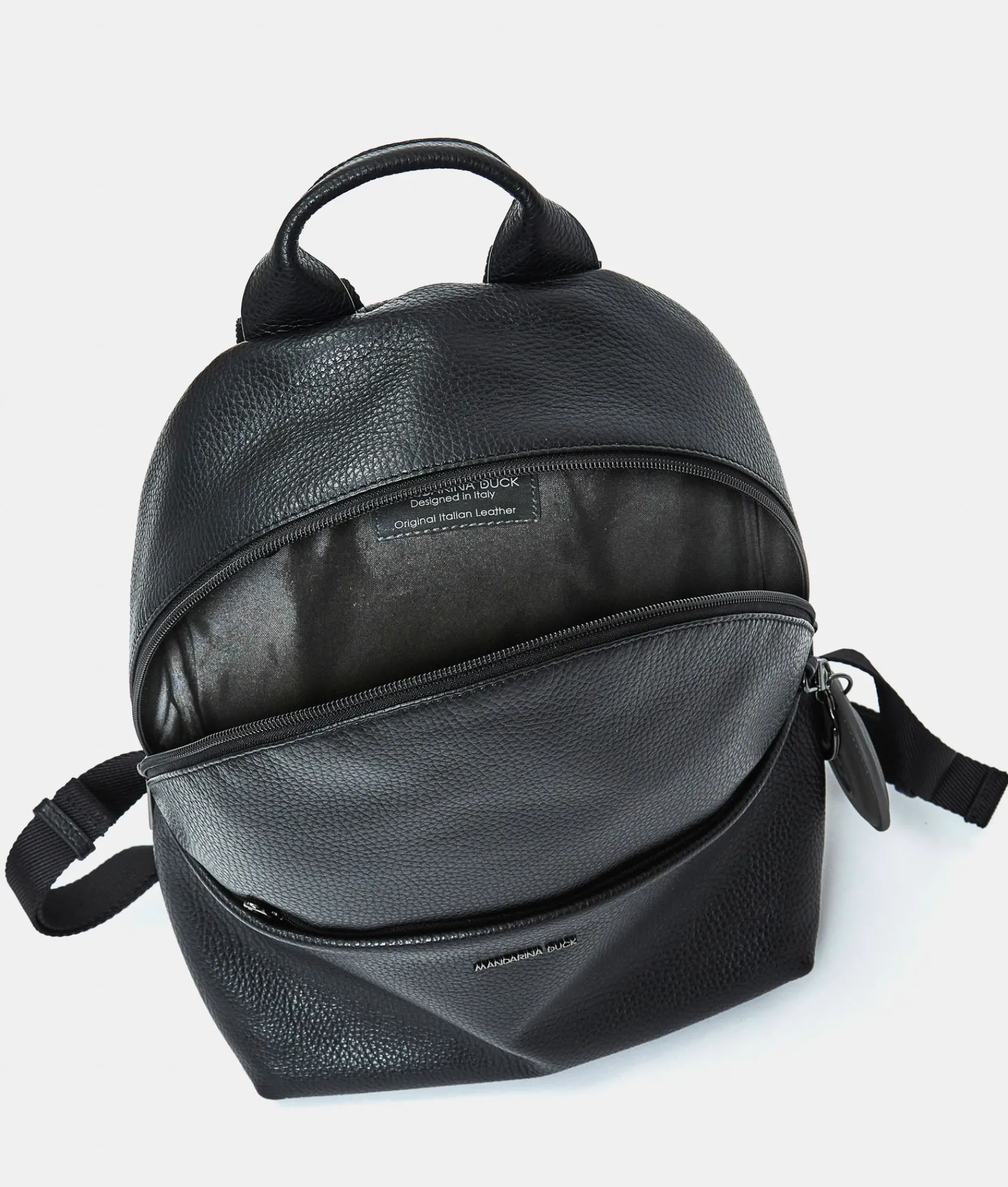 Outlet Mandarina Duck MELLOW LEATHER Medium Backpack Nero