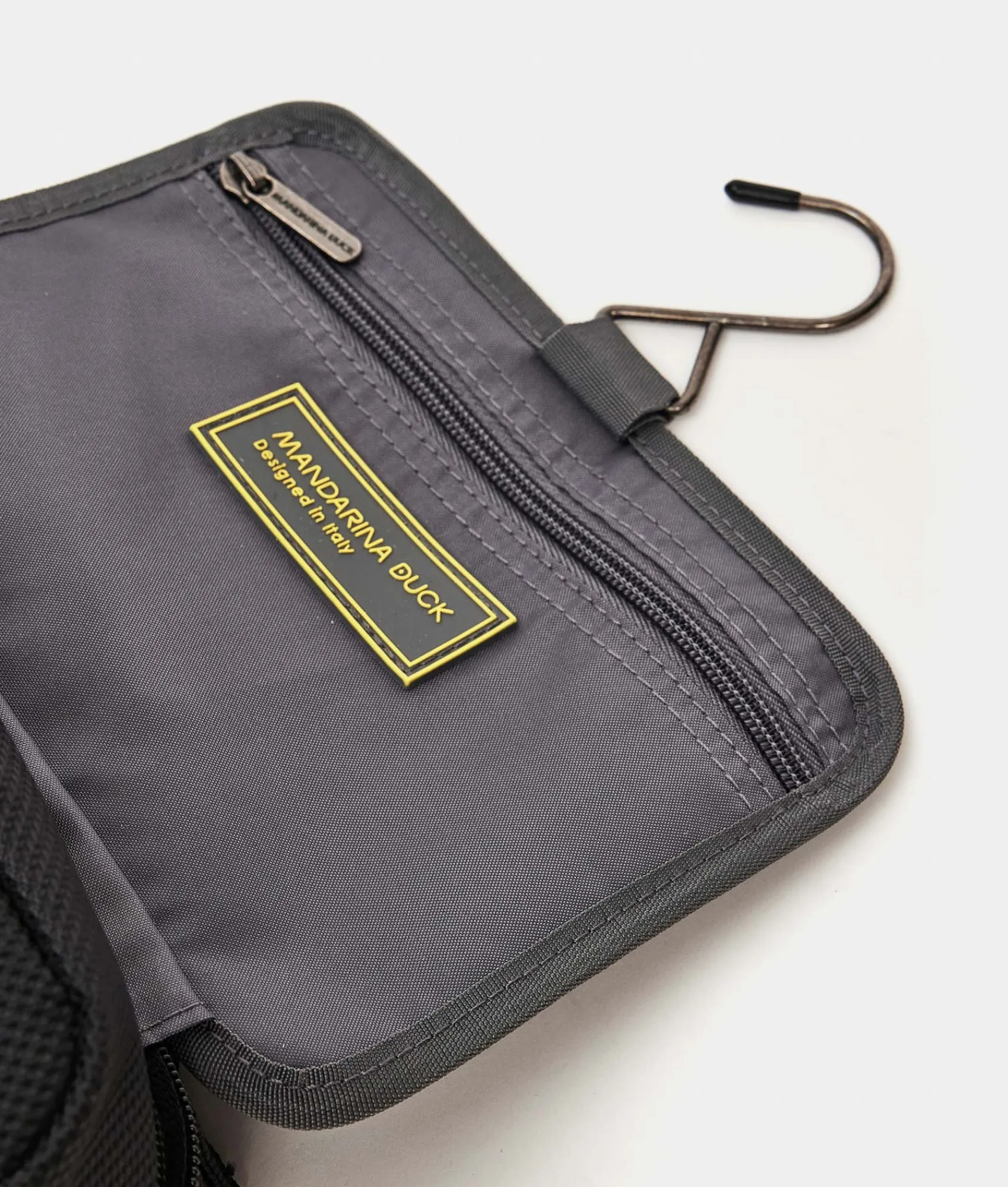 New Mandarina Duck ZEPHYR Soft Toilet Kit Medium Black